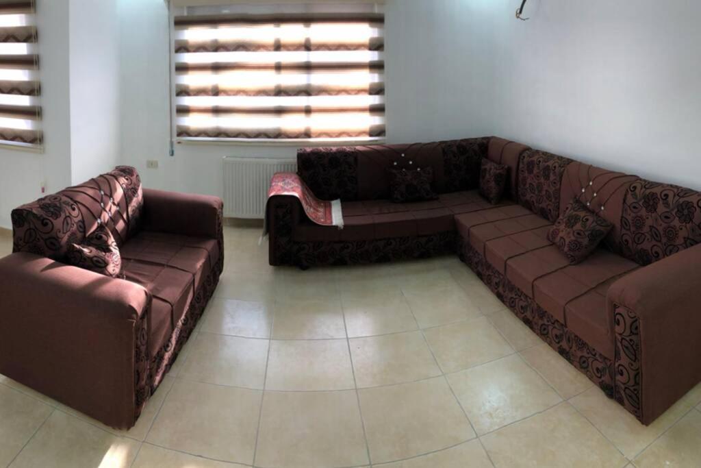 Apt 4 Rent/A Quiet Neighborhood Close To Services Amman Exterior foto